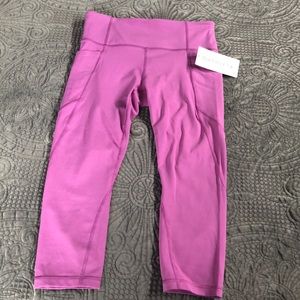 Athleta Salutation Stash Pocket Capri